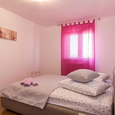 Luxury Hedone With Pool & Whirpool In Near The Villa Pola