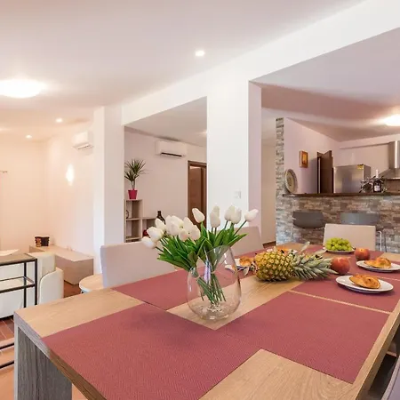 Villa Luxury Hedone With Pool & Whirpool In Near The Pola