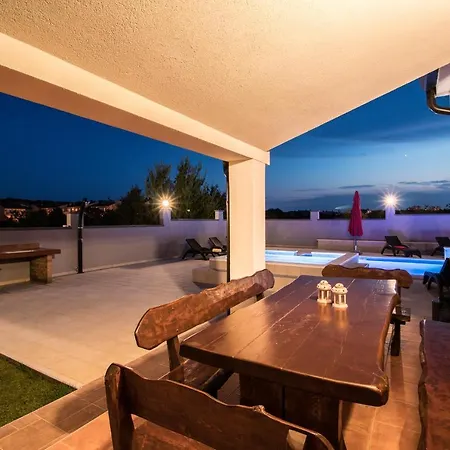 Luxury Hedone With Pool & Whirpool In Near The Villa *