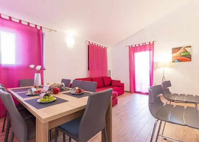 Luxury Hedone With Pool & Whirpool In Near The *