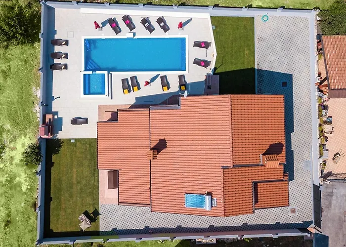 Luxury Hedone With Pool & Whirpool In Near The Willa