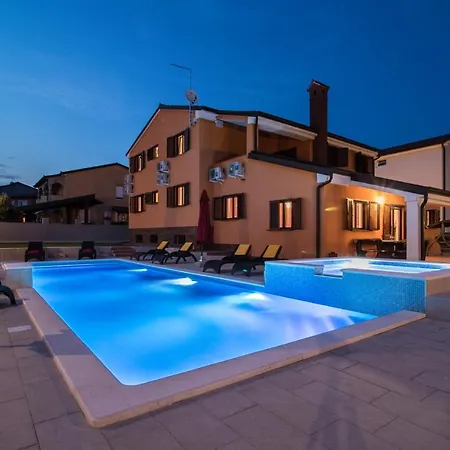 Luxury Hedone With Pool & Whirpool In Near The Villa Pula