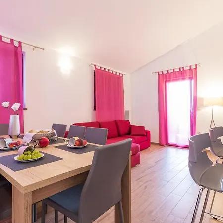 Luxury Hedone With Pool & Whirpool In Near The *