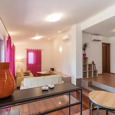 Luxury Hedone With Pool & Whirpool In Near The Villa Pula