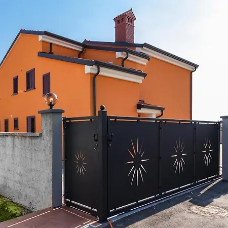 Luxury Hedone With Pool & Whirpool In Near The Villa