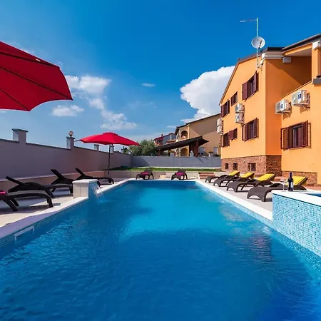 Luxury Hedone With Pool & Whirpool In Near The Villa Pula