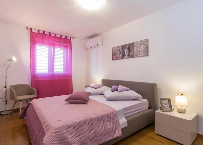 Vila Luxury Hedone With Pool & Whirpool In Near The Pula