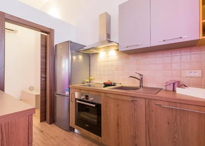 Luxury Hedone With Pool & Whirpool In Near The