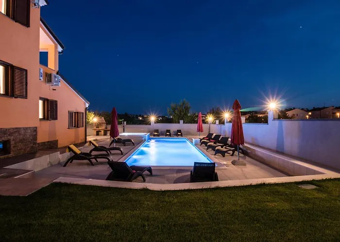 Luxury Hedone With Pool & Whirpool In Near The Vila *