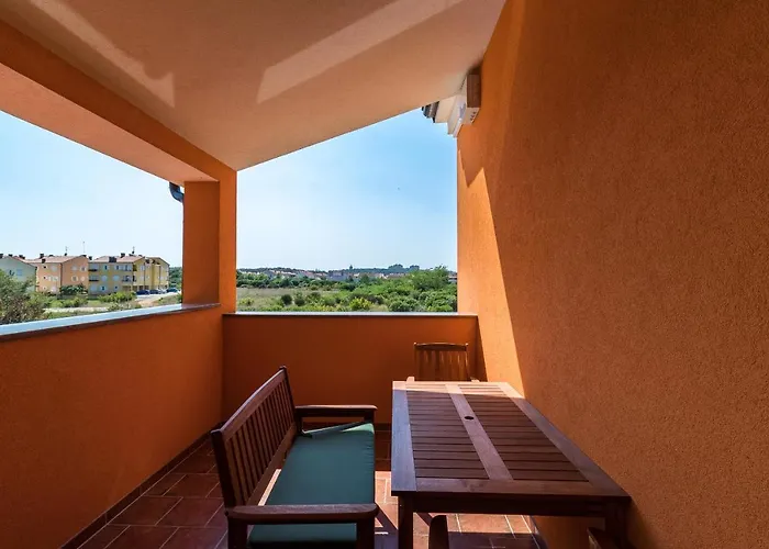 Luxury Hedone With Pool & Whirpool In Near The וילה פולה