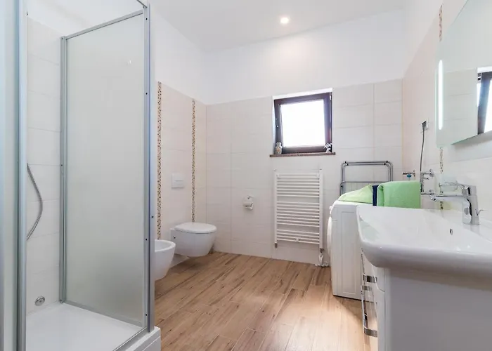 Luxury Hedone With Pool & Whirpool In Near The