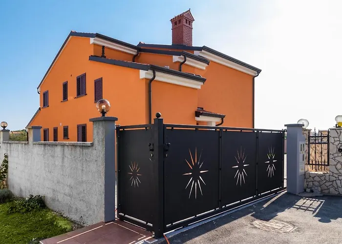 Luxury Hedone With Pool & Whirpool In Near The Vila