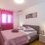 Villa Luxury Hedone With Pool & Whirpool In Near The Pula