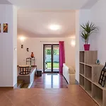 Luxury Hedone With Pool & Whirpool In Near The * Pula