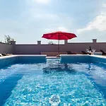 Luxury Hedone With Pool & Whirpool In Near The Villa *