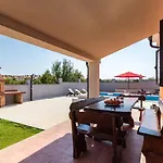 Luxury Hedone With Pool & Whirpool In Near The *