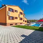 Luxury Hedone With Pool & Whirpool In Near The Villa *