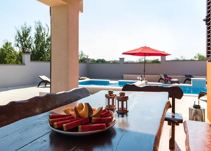 Luxury Hedone With Pool & Whirpool In Near The Вілла